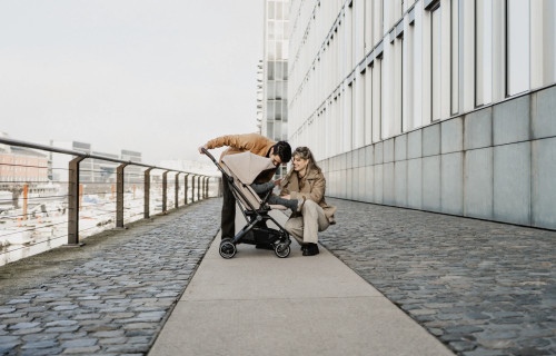 My Junior Kinderwagen À partir de quand passer de la poussette combinée à la poussette canne ?